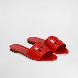 Size 37 NIB Dolce and Gabbana Bianca Calfskin Sliders with DG Logo RED